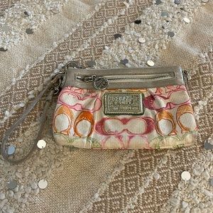 Coach Poppy Wristlet